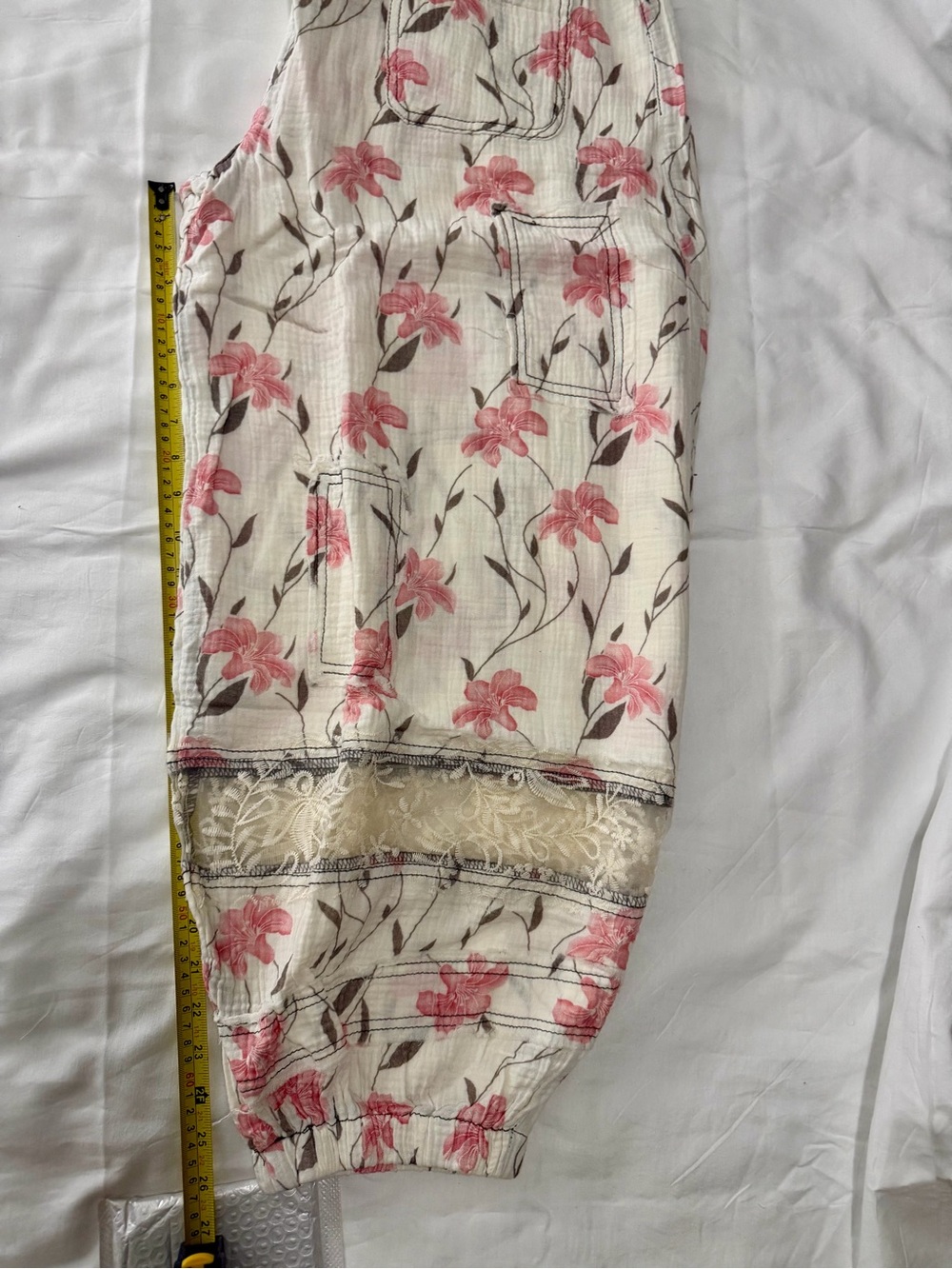 POL Cream Jogger Pants with Pink Floral Print - Picture 5 of 6
